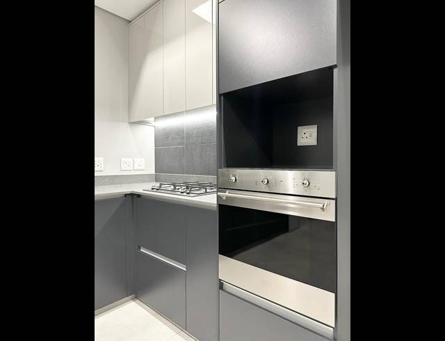 2 BEDROOM APARTMENT FOR SALE IN MENLO PARK